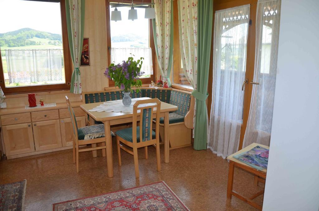 Ferienhaus Mitterbauer Oberhofen am Irrsee Pokój zdjęcie